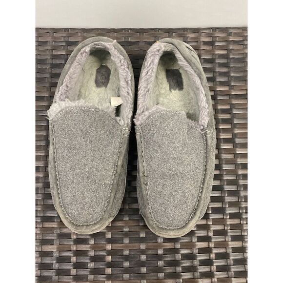 UGGs moccasin Men’s size 12 - Picture 7 of 8
